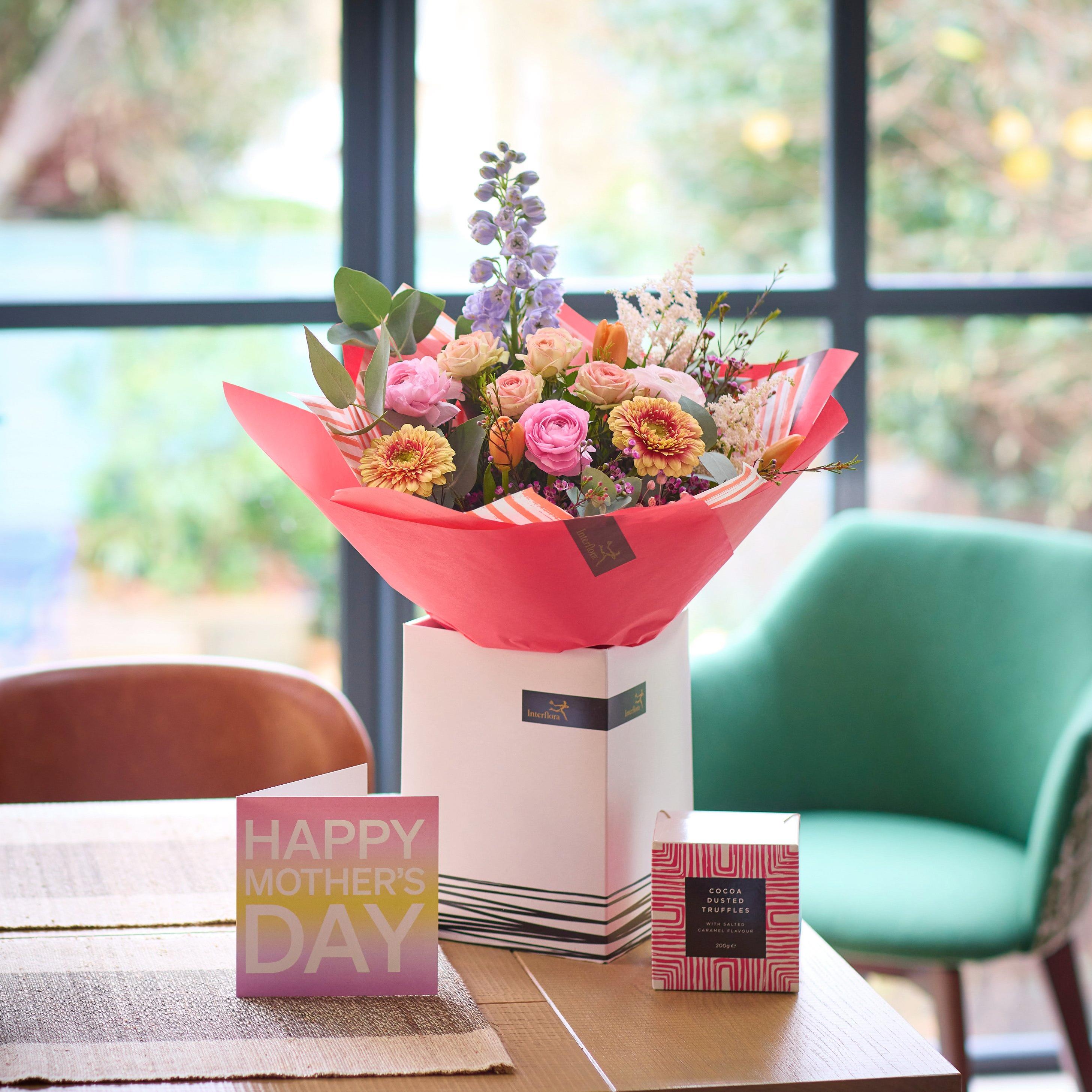 2025 MOTHER'S DAY PRODUCT INTERFLORA BRAND IMAGERY_1