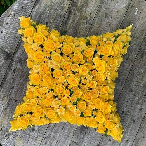 AndreaChant-bespoke-funeral-pillow-tribute