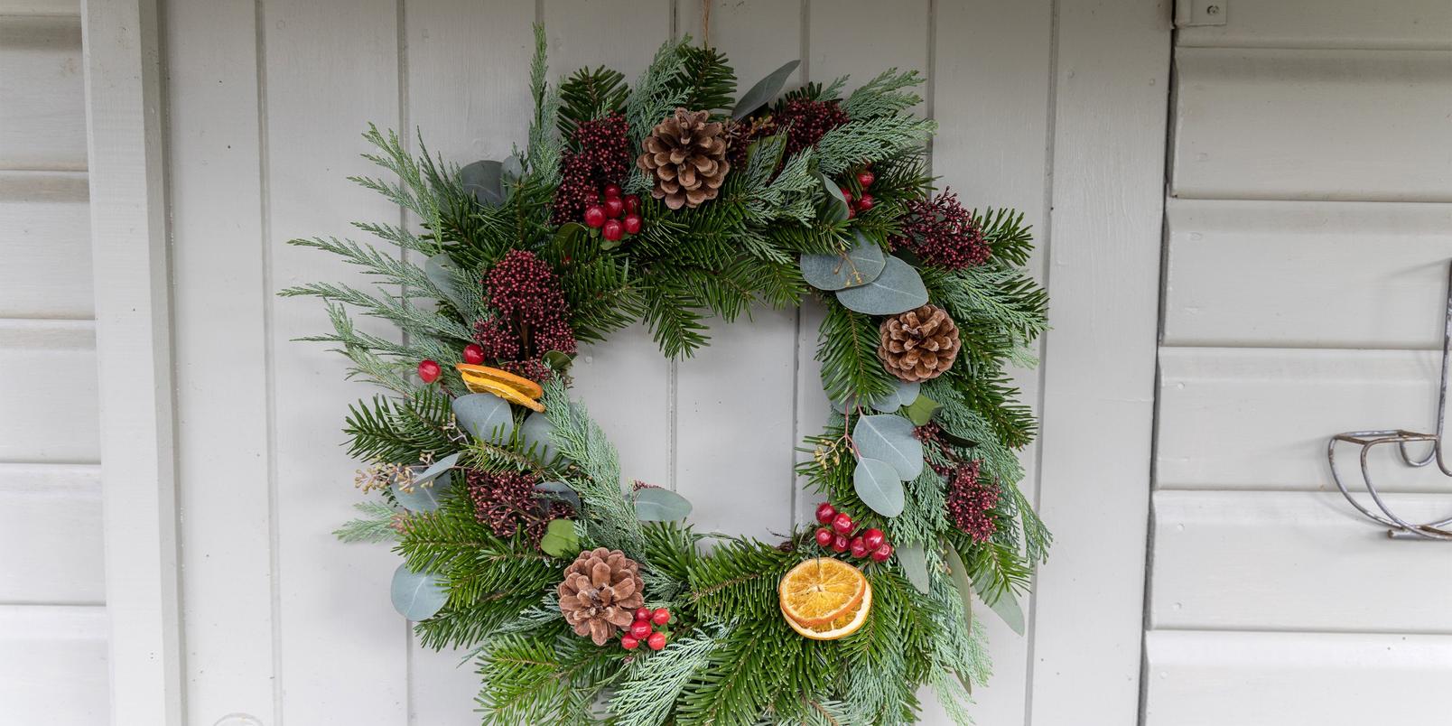 completed_christmas_wreath