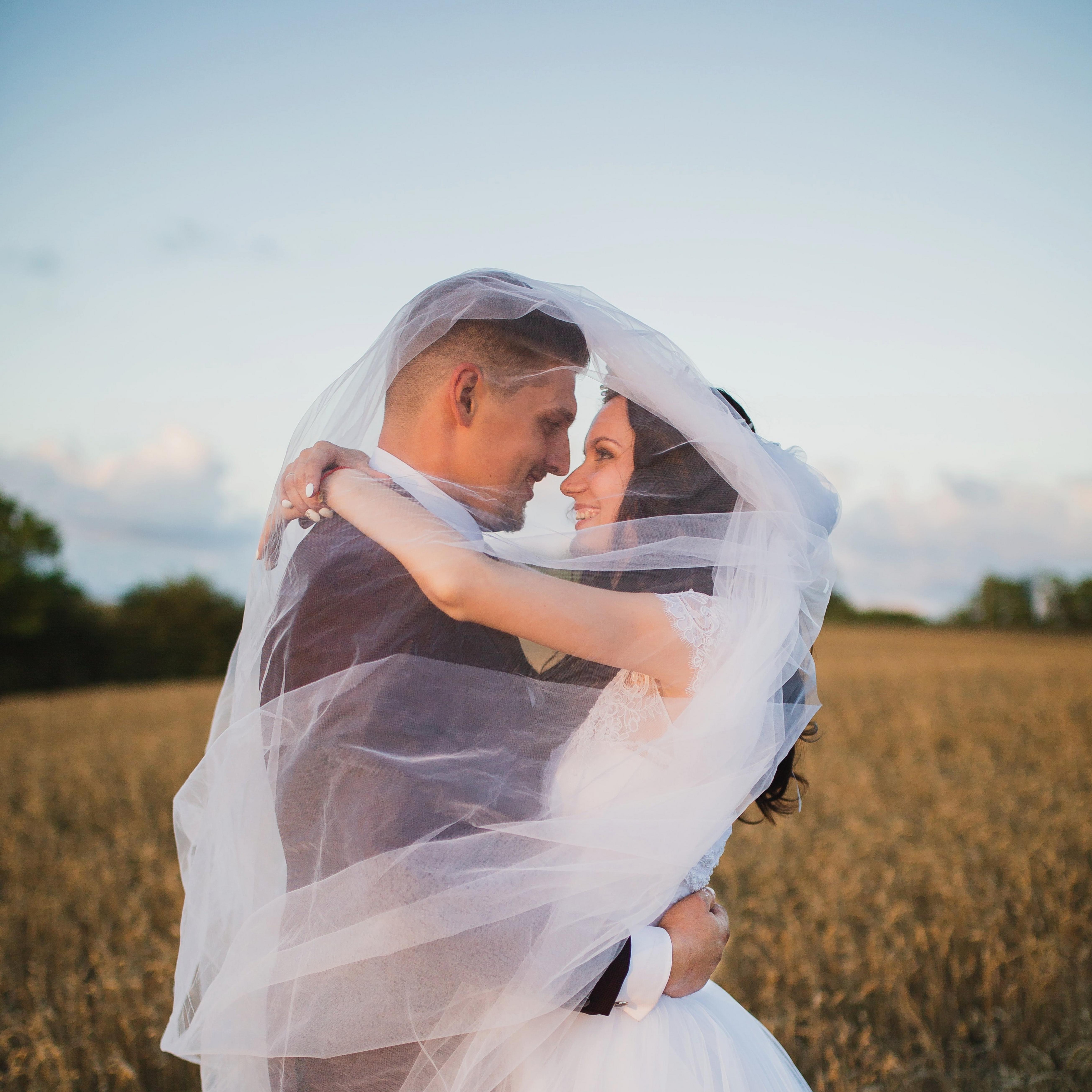 happy-wedding-couple