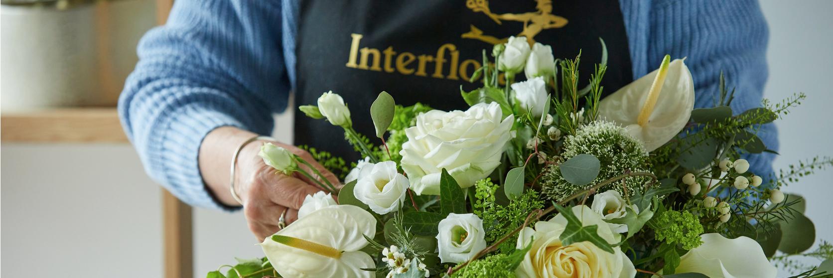 Interflora-florist-making-funeral-tribute