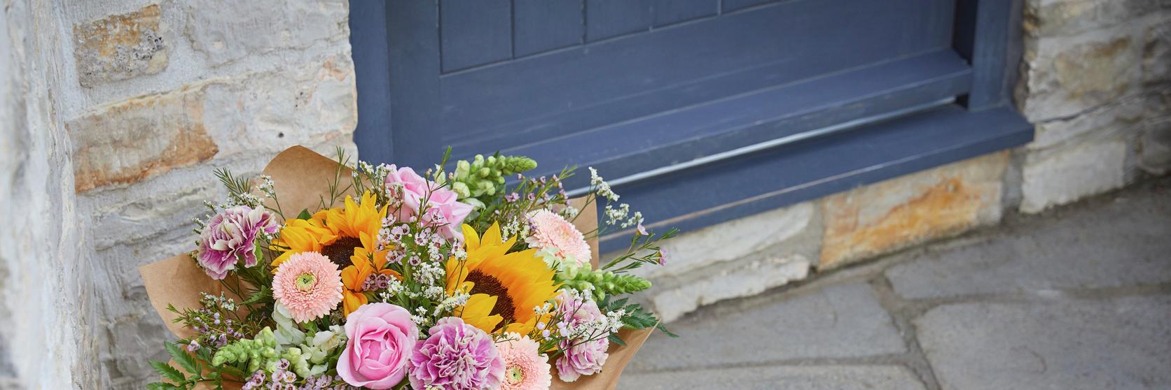 Interflora140720-0011-HT6