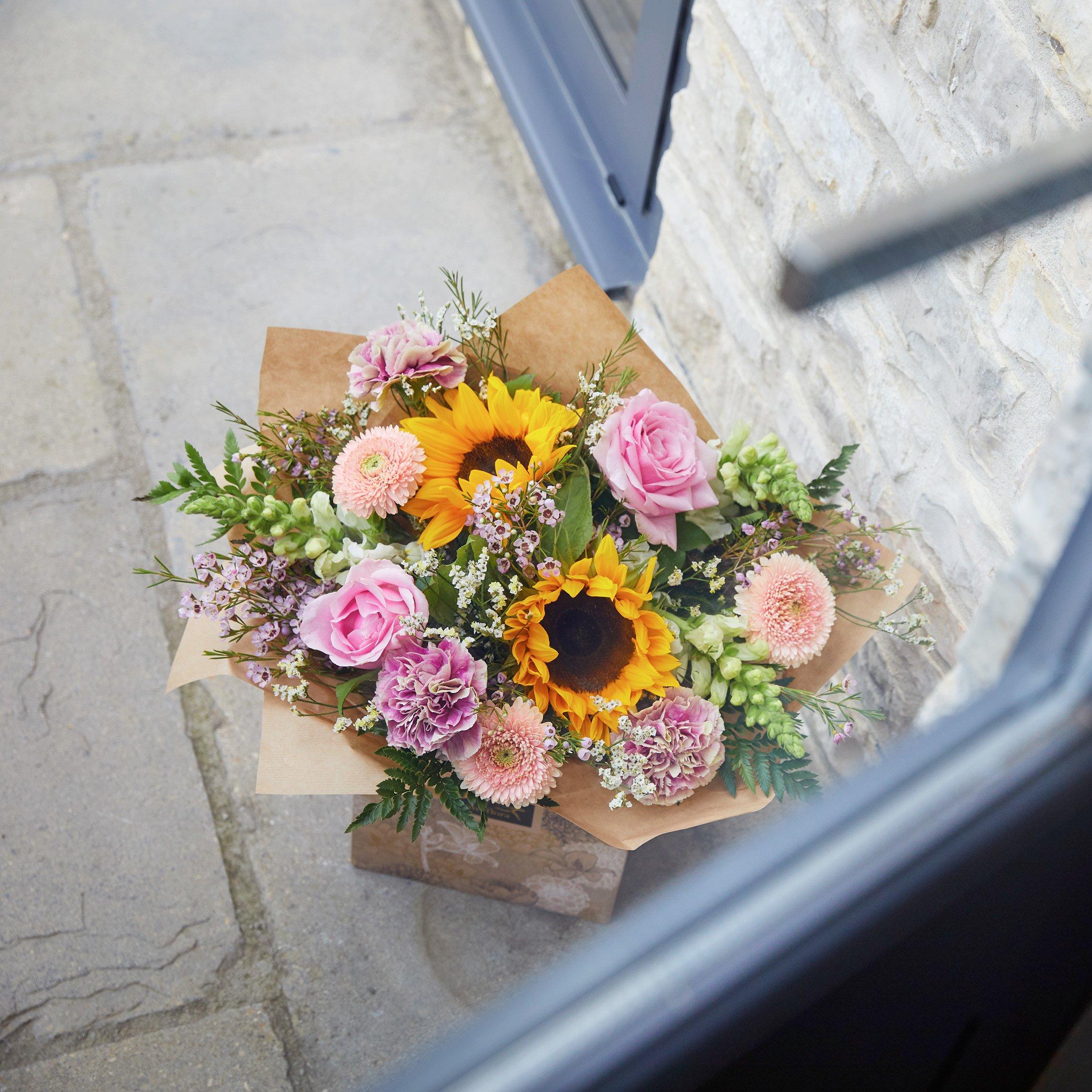 Interflora140720-0021-HT6