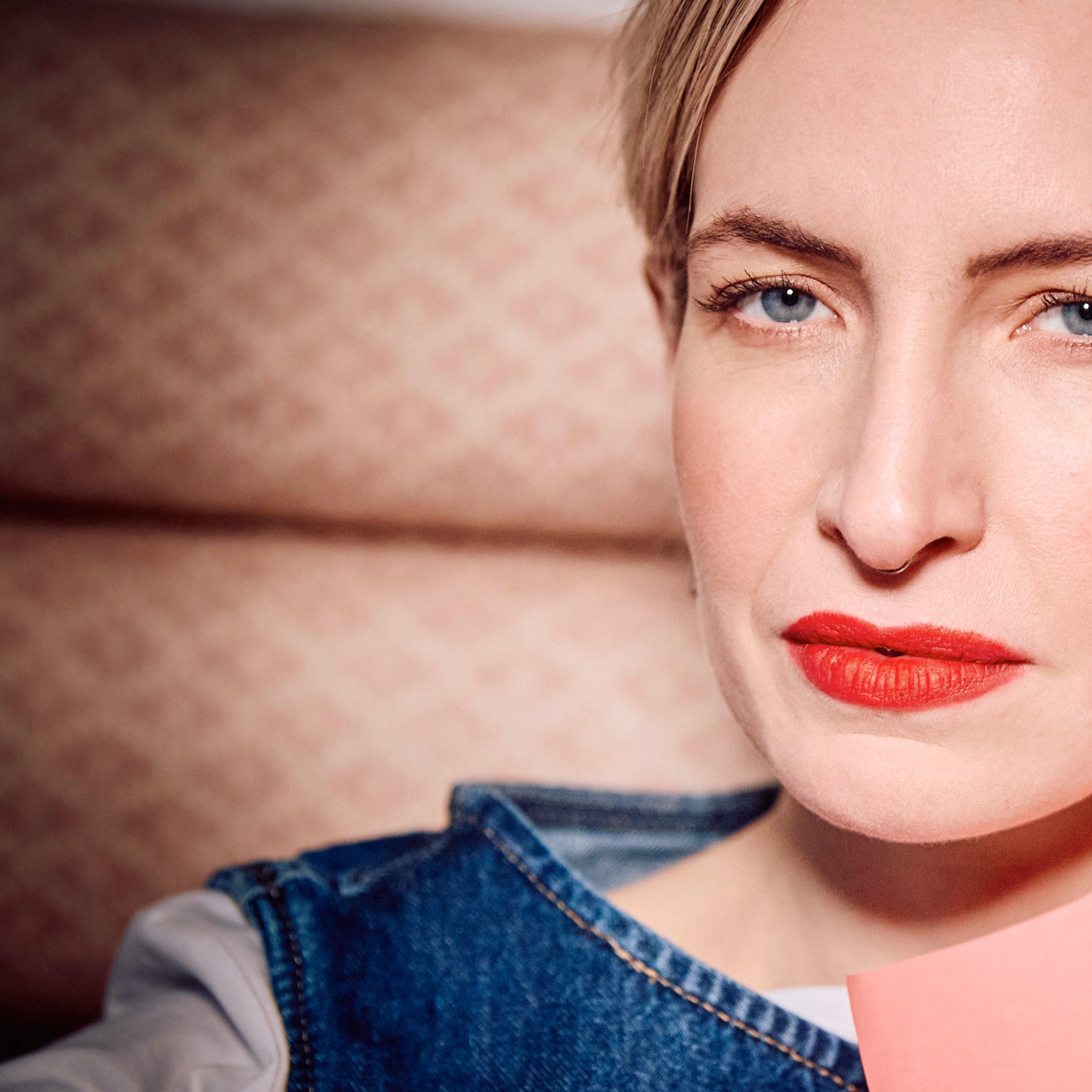 Interflora_for_the_love_of_women