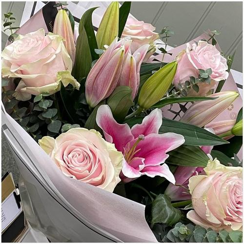 MUST CREDIT westmount_flowers3