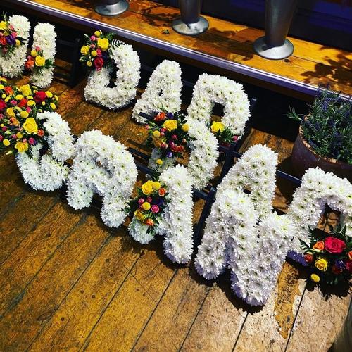 Petra_Sale-Asters-funeral-tribute-lettering